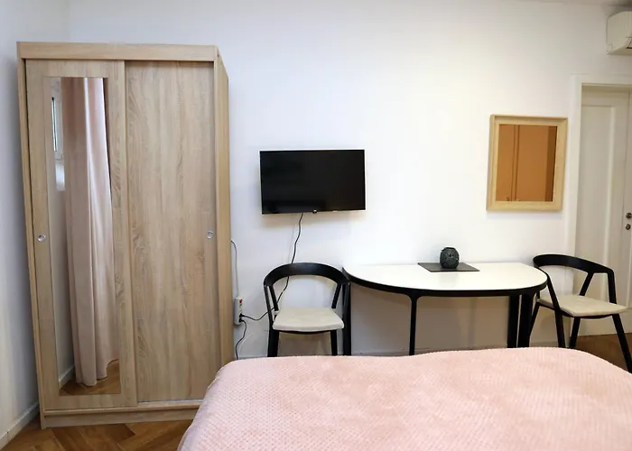 Dj - Center Apartamento *